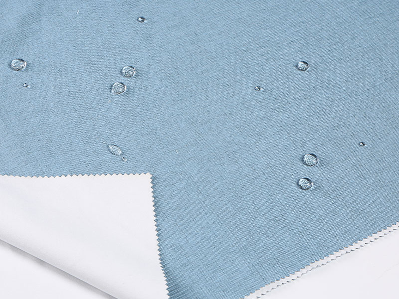 100% poliészter elsötétítő vízálló bevonatú anyag